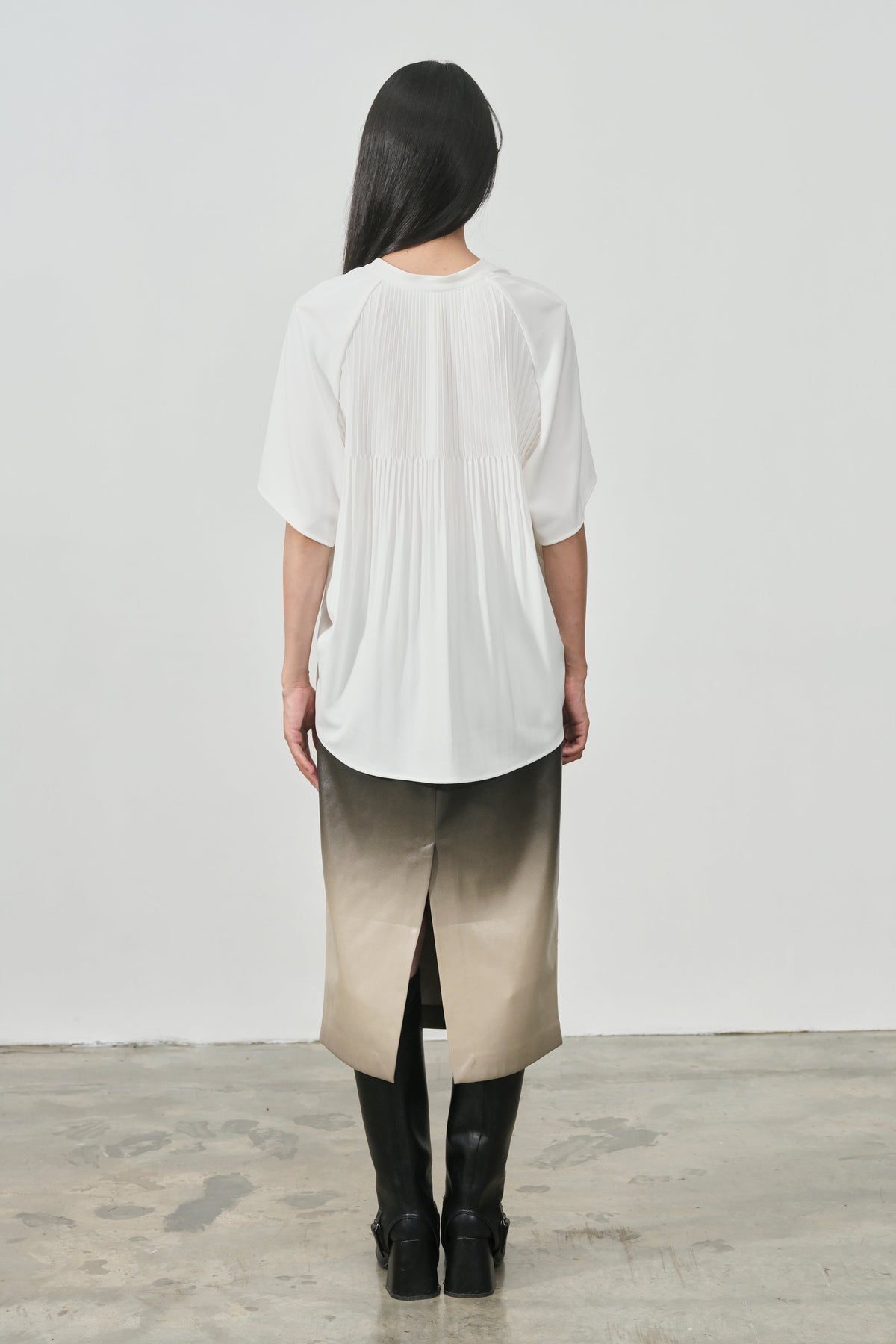 PEARL GRADIENT SKIRT
